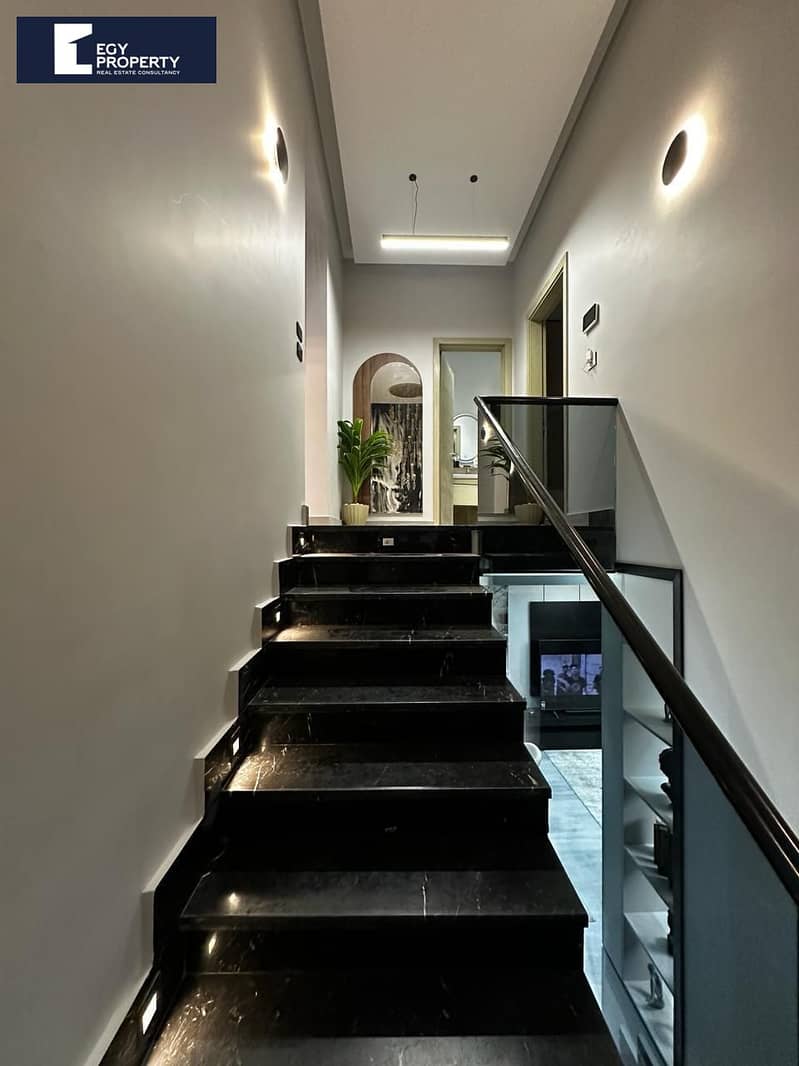 4 _files_98559de9-aaa8-4658-bd31-345955c11ac3. jpg