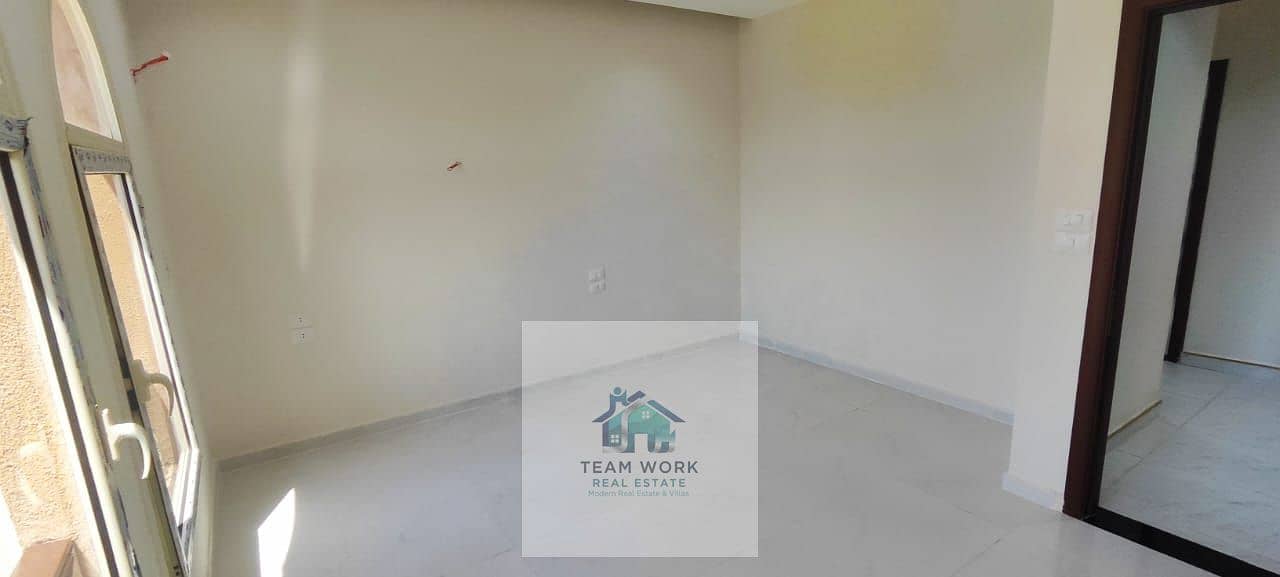 7 2c71a28c-94f8-405f-a311-fc773b9e4387. jpg