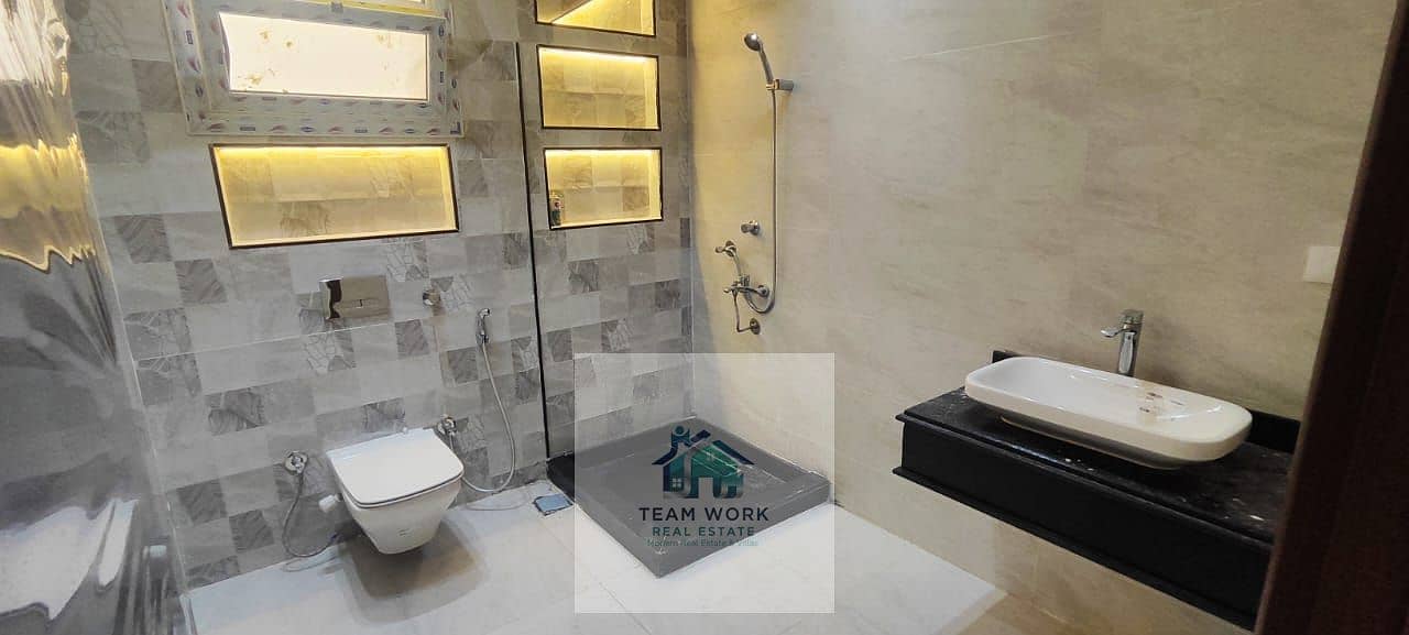 18 d2090f76-2e52-4b1b-aa00-4a4389690910. jpg