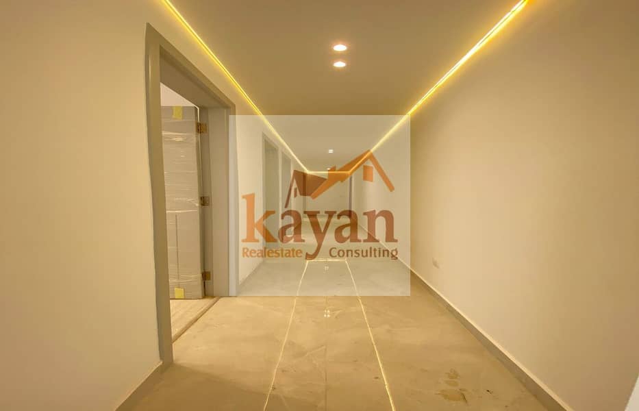 2 29a140a4-319b-46c7-8c7a-6313632349df. jpg