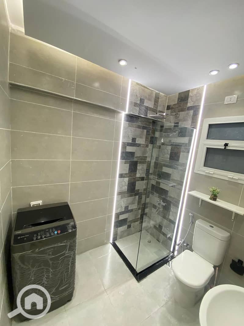 10 1f119d49-08a9-4c30-a803-96b034471b3f. jpeg