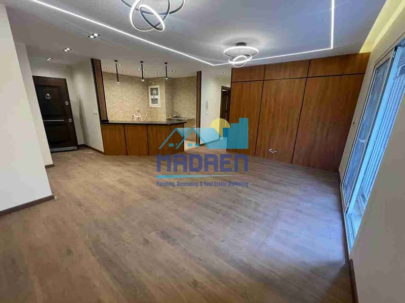 1000371299. jpg 1000371299. jpg