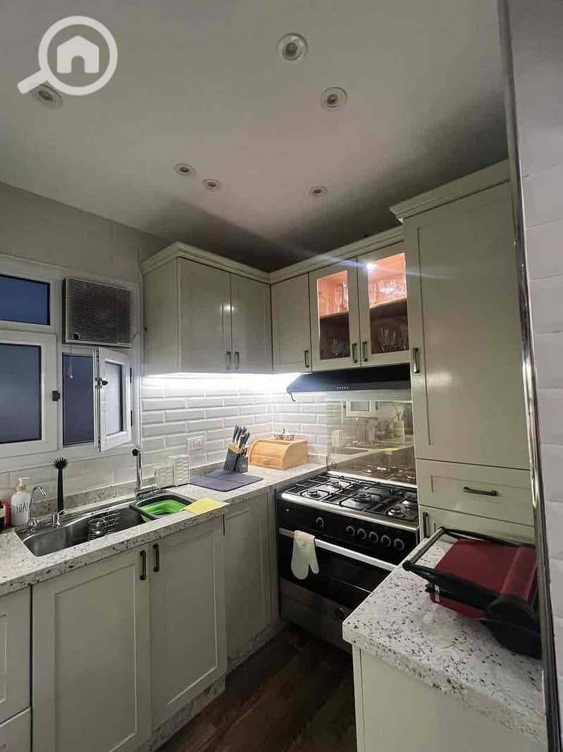 3 77d5ad05-d791-47f6-a18f-5722c4514223. jpg