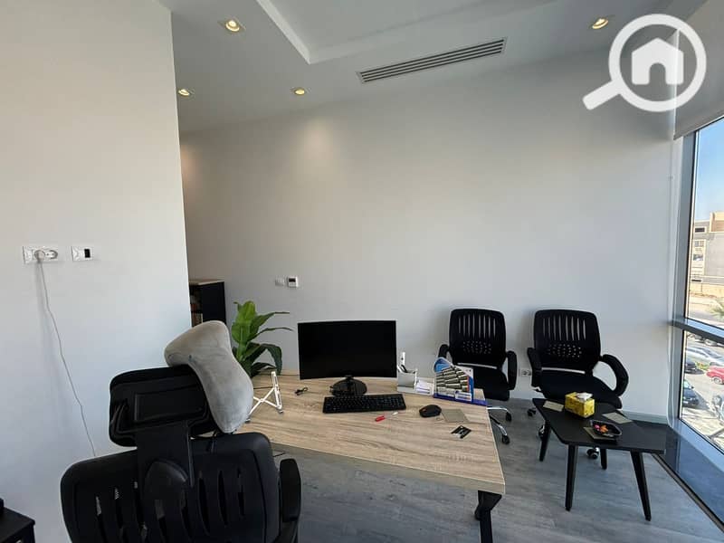 6 WhatsApp Image 2025-11-17 at 10.51. 13 PM (1). jpeg