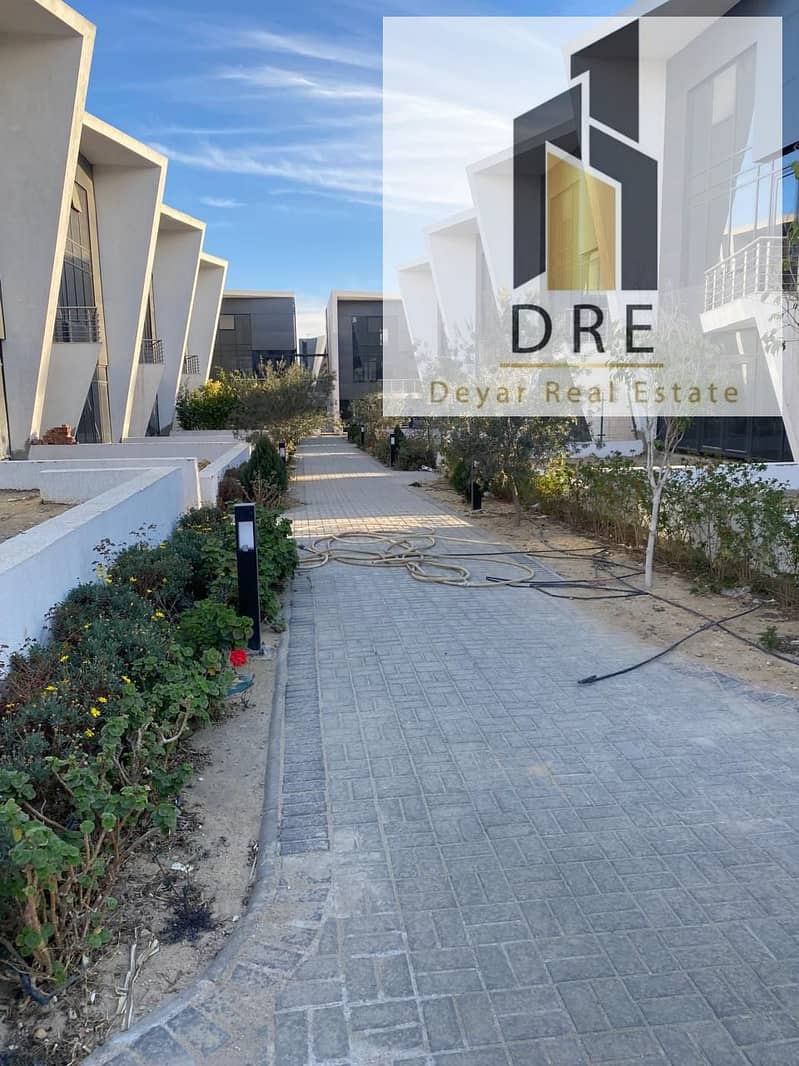 7 29cac221-7aa1-4e42-99bc-5a0c128ce830. jpg