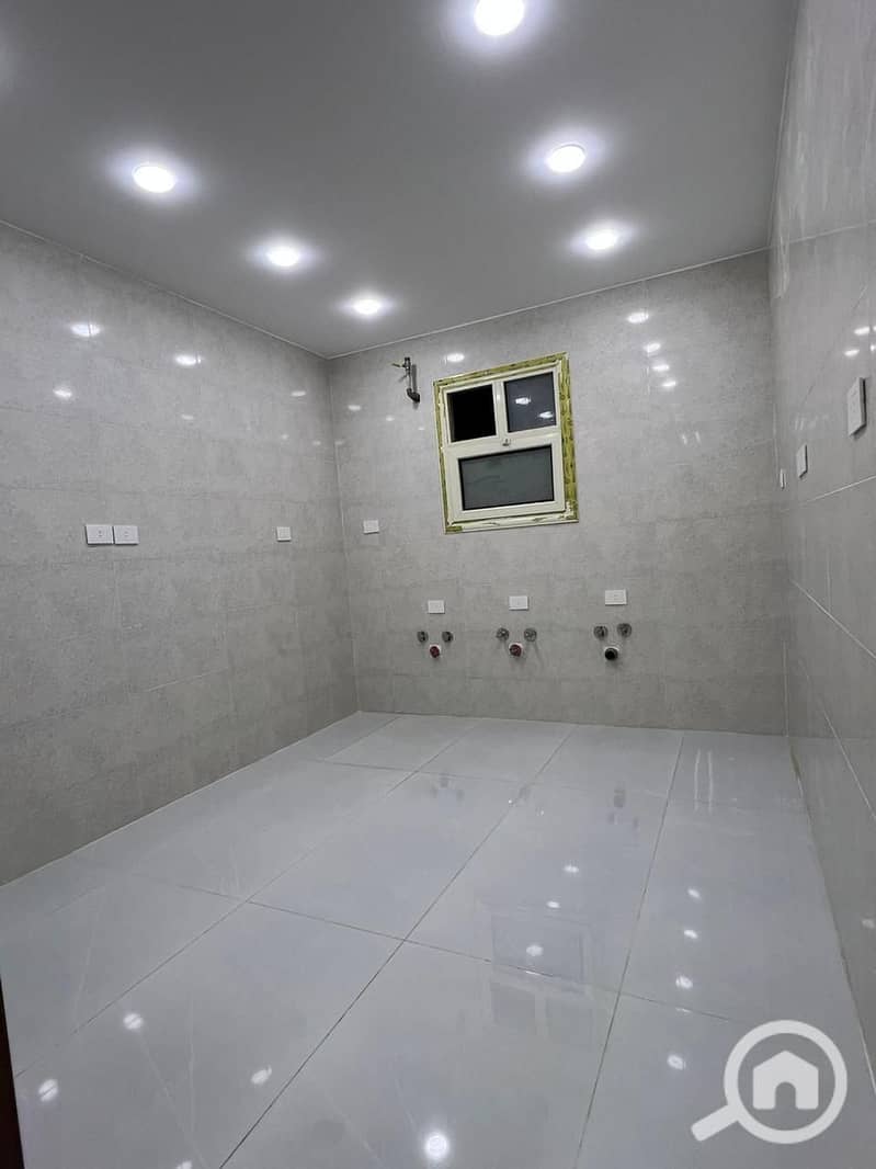 3 WhatsApp Image 2025-10-18 at 9.21. 12 PM. jpeg