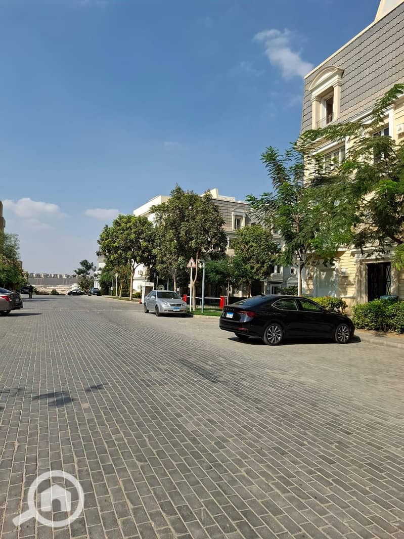 10 WhatsApp Image 2025-10-15 at 2.45. 08 PM. jpeg