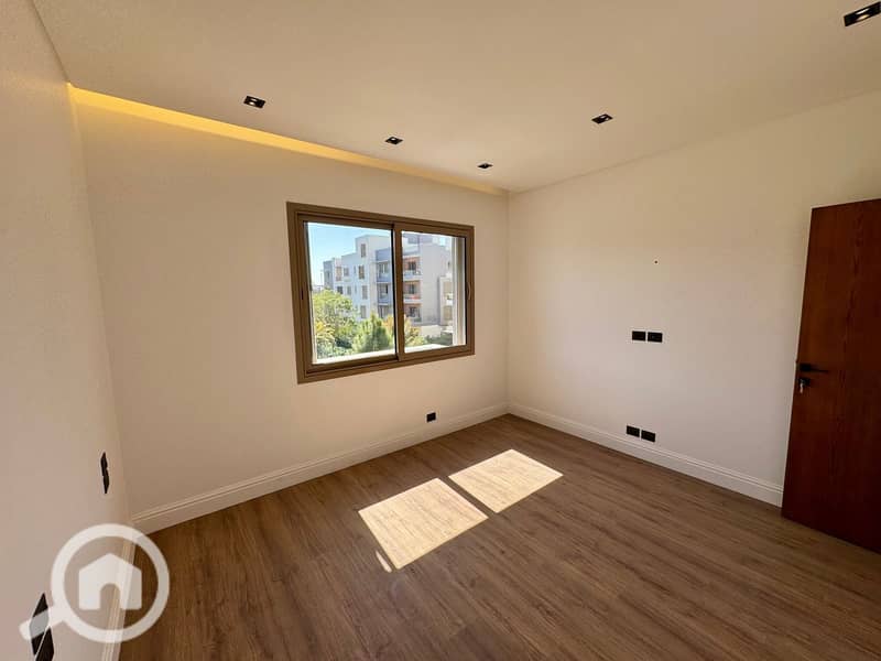 9 WhatsApp Image 2025-10-29 at 2.49. 17 PM. jpeg