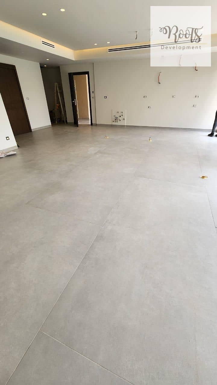 14 WhatsApp Image 2025-11-19 at 12.49. 16 (3). jpeg