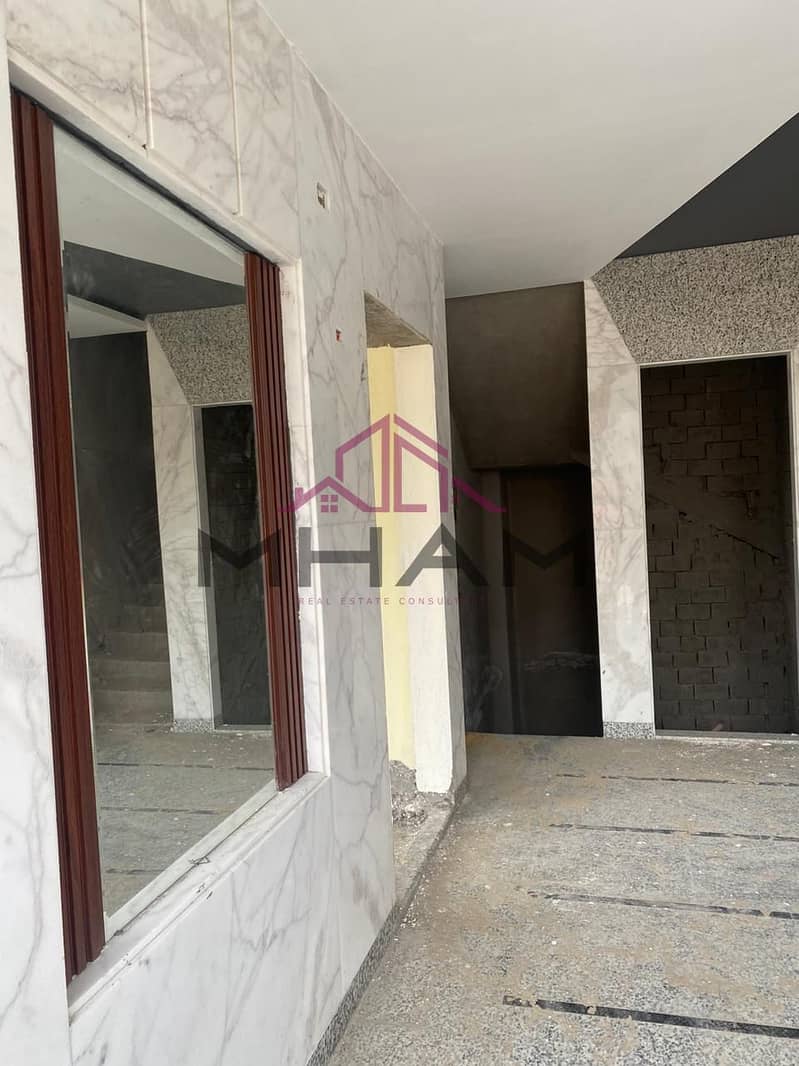 9 photo_5830455732988480709_y. jpg