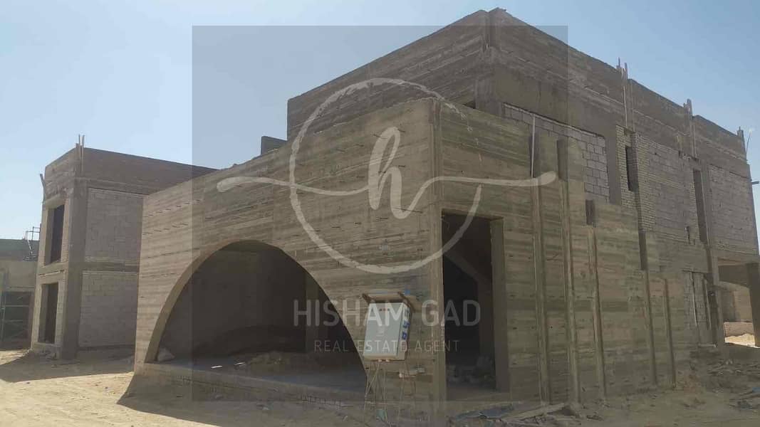 14 8c528df7-76df-4e8d-95e6-423a48659ce9. jpg