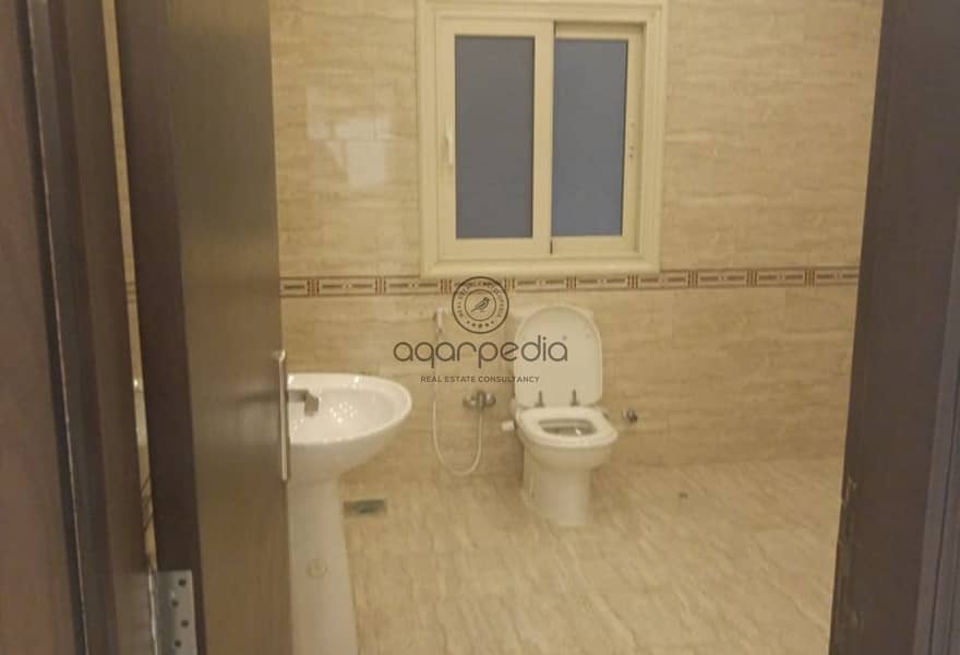 4 5b35813f-6f34-4218-b041-d3ab671d268f. jpg