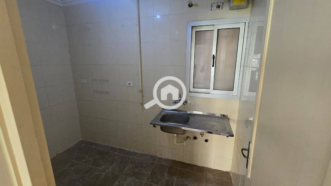 4 8e0b5345-22d8-4ad9-af4b-2588aa8328a0. jpg