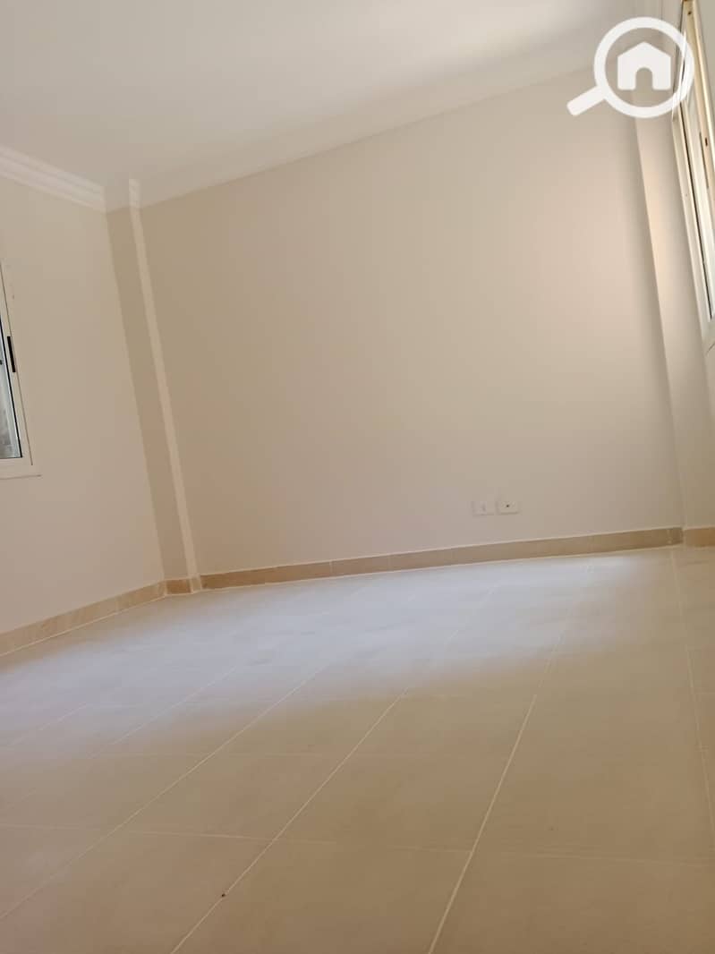 3 7fbce2f2-a5e1-4911-8ecb-b5f8cda42e64. jpeg