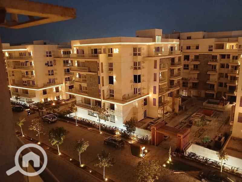 4 cf49b228-1de4-4a08-bee4-9f48803a942e. jpg