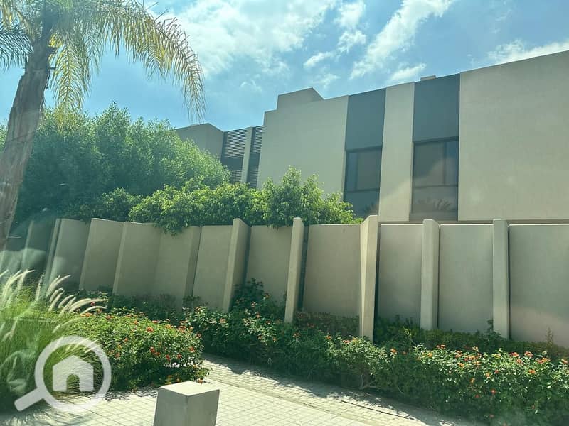 2 WhatsApp Image 2025-09-25 at 3.56. 04 PM (1). jpeg