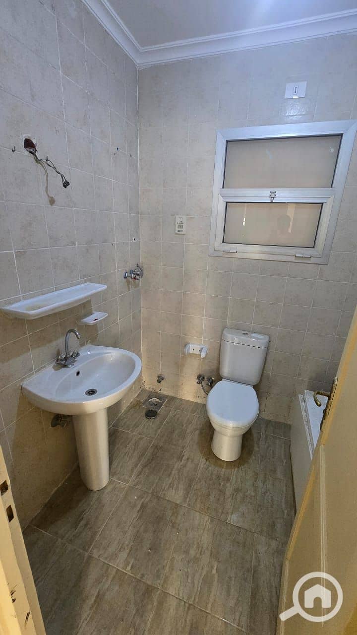 8 762e1faa-882c-42a4-9998-582518196ea9. jpg