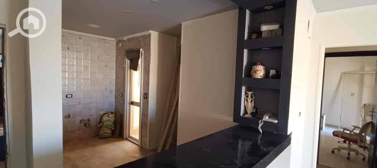 2 cef57caa-24d9-4b1e-a820-1921e198e1df. jpg