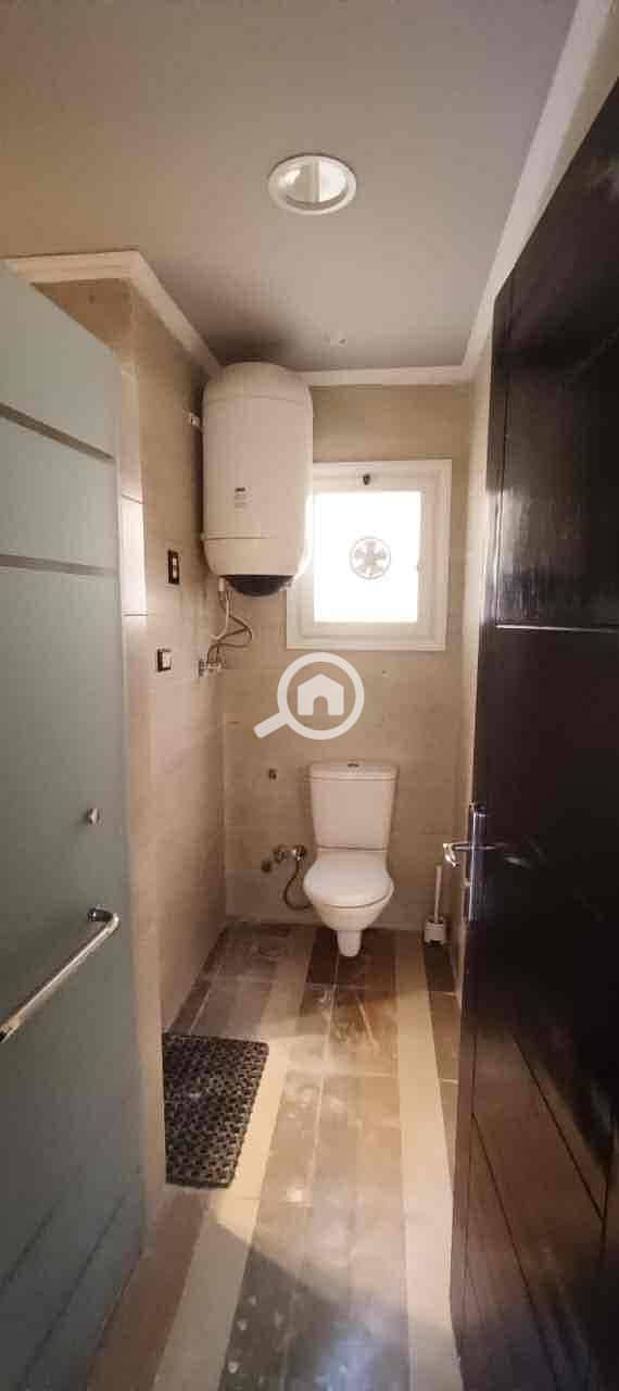 5 9de59c83-f9fd-45e0-9732-f292c7007da5. jpg