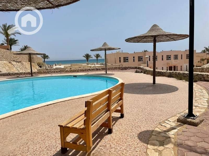 2 5054981-bella-romance-09ZT4CNzxn. jpg