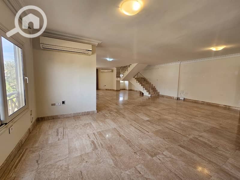 2 b63c0e77-f1ff-4211-8801-1474d57b95b5. jpeg