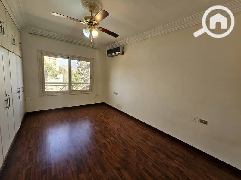 15 ea0cd4a0-f0c8-47e5-b05a-0338a07b6f9c. jpeg