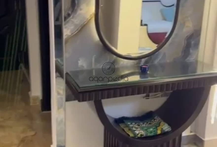 4 5d59d1b0-ed9a-44c8-a94a-6ea3a546c37c. jpg