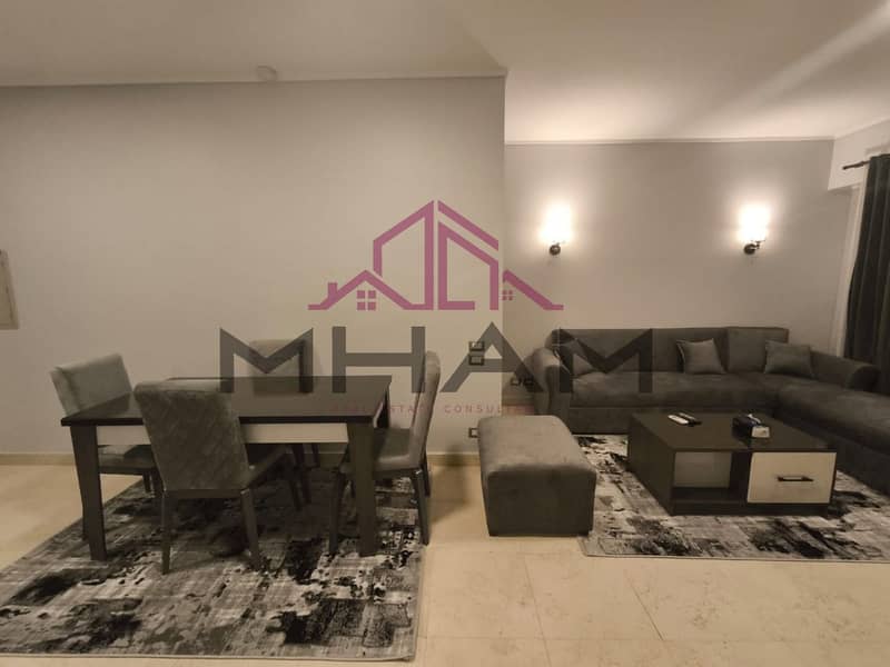 2 photo_5832585418292005836_y. jpg