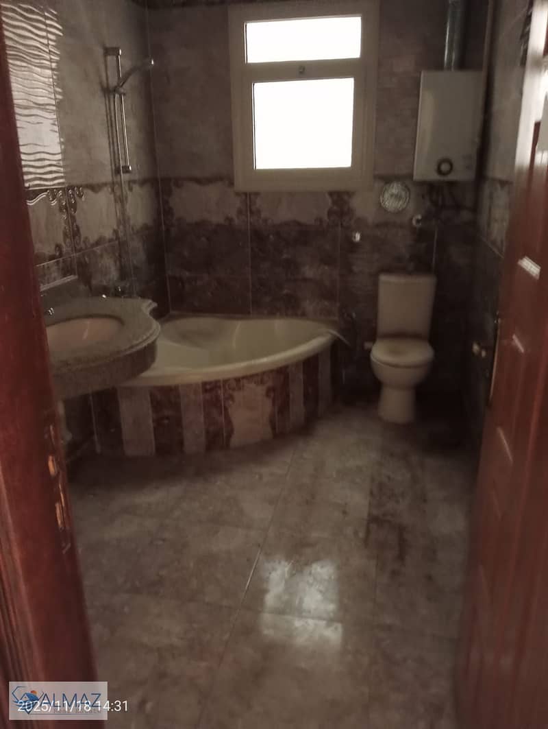 18 WhatsApp Image 2025-11-20 at 1.44. 38 PM (1). jpeg