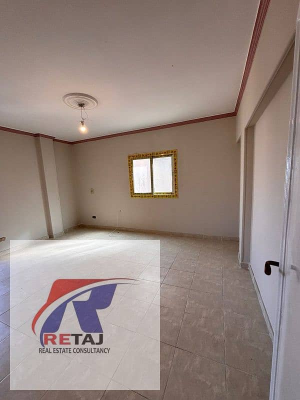 4 29e64ef2-0a60-4c74-b8ab-f742a05f9a72. jpg