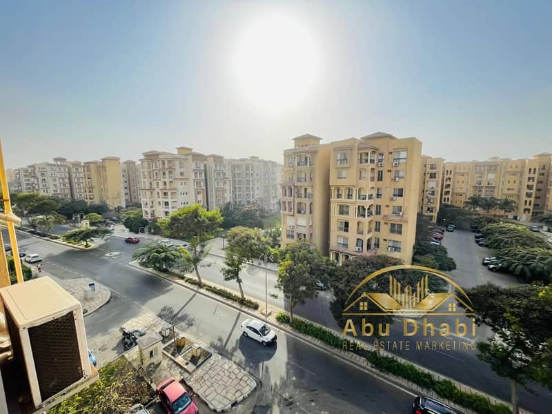 8 e87b779c-e69f-4e4a-ae81-099c041f2f6b. jpg