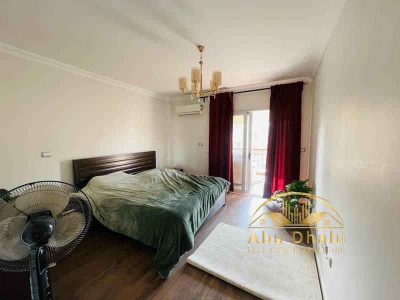 11 77aa7f6e-7409-4f40-8e53-751f91b74864. jpg