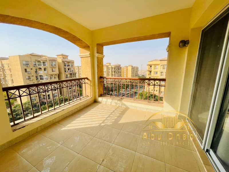 12 2787f5fe-4b52-4825-b156-844e4fad6574. jpg