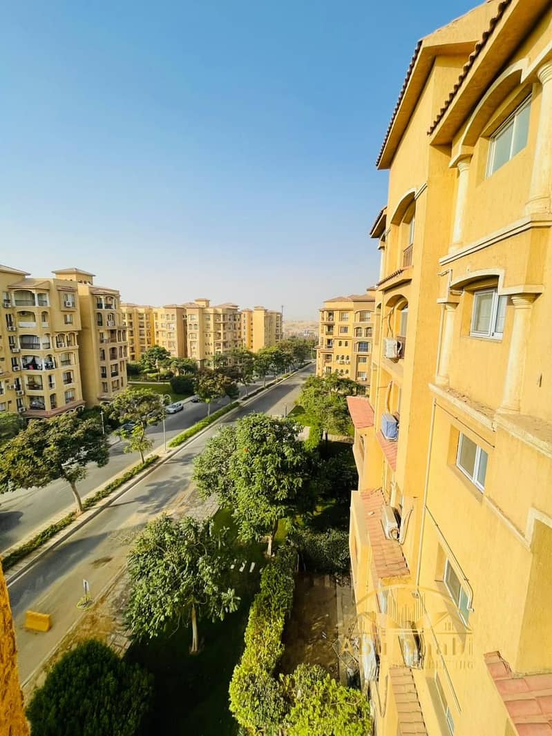 21 9add77a0-80ba-4632-b40f-ed8dba83fa53. jpg