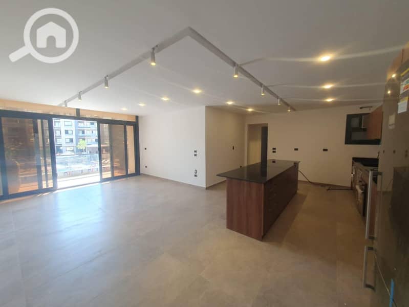 2 61fc0ef7-b37f-4188-af86-877ffad4b1c1. jpg