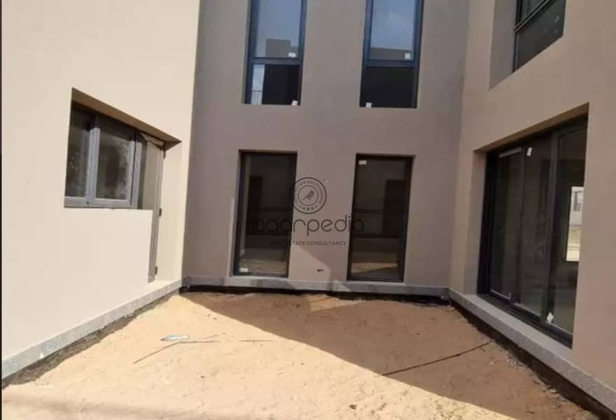 3 27f3953f-8b71-4f9d-891d-5bc39c86cf31. jpg