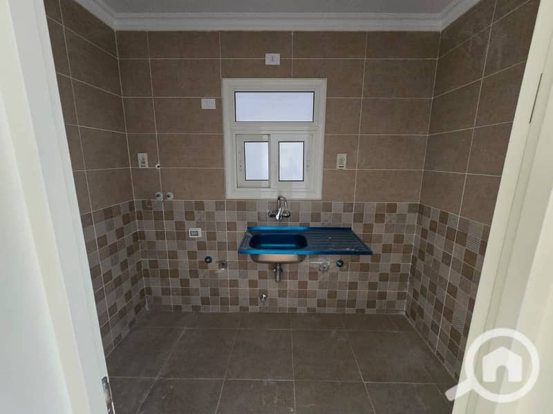 4 WhatsApp Image 2025-11-20 at 1.05. 40 PM (1). jpeg