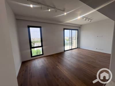 شقة 3 غرف نوم للبيع في الشيخ زايد، الجيزة - 556118007_1335516771498705_3258965536293224927_n. jpg