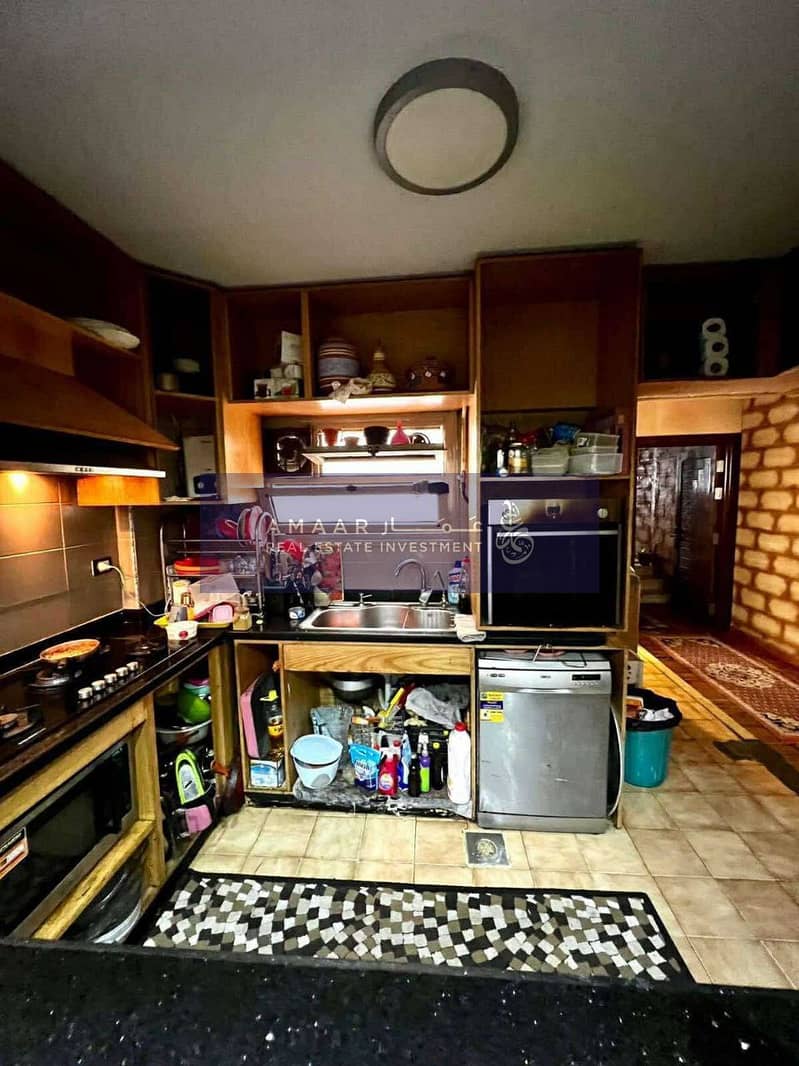 6 photo_5832564866873494571_y. jpg