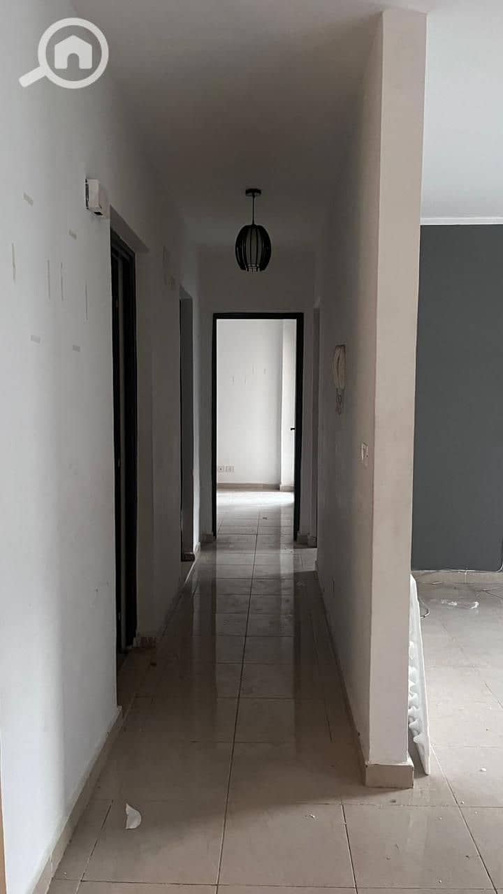 8 2cc7d407-1445-4b91-b2ba-4aaafbf25eda. jpeg