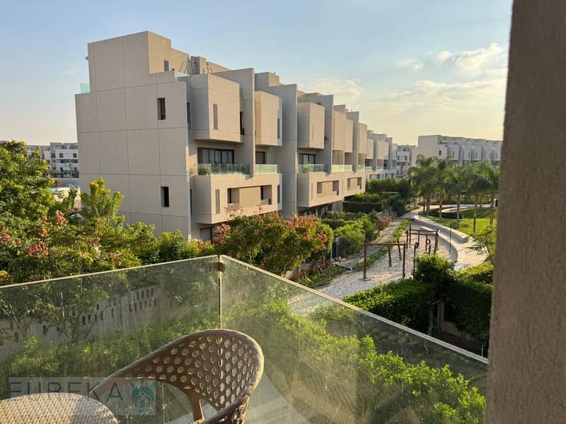 2 d7229014-d856-4664-b62f-57934d0a94ba. jpeg