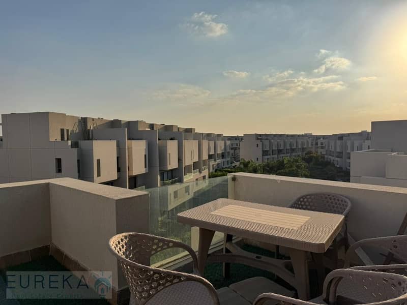 6 87a12d96-6f6a-4a0c-9633-cf3ad5f02c3d. jpeg