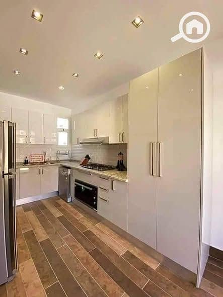 6 581929676_1560529878599981_7351827790015363944_n. jpg