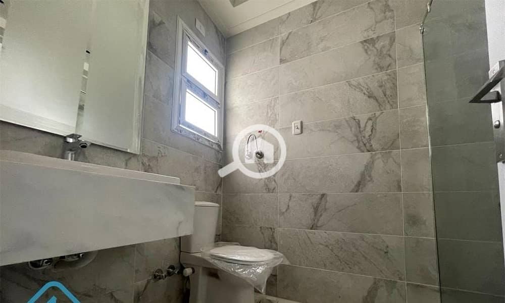 7 c6837190-19f5-4b6a-851d-346015af0f94. jpg