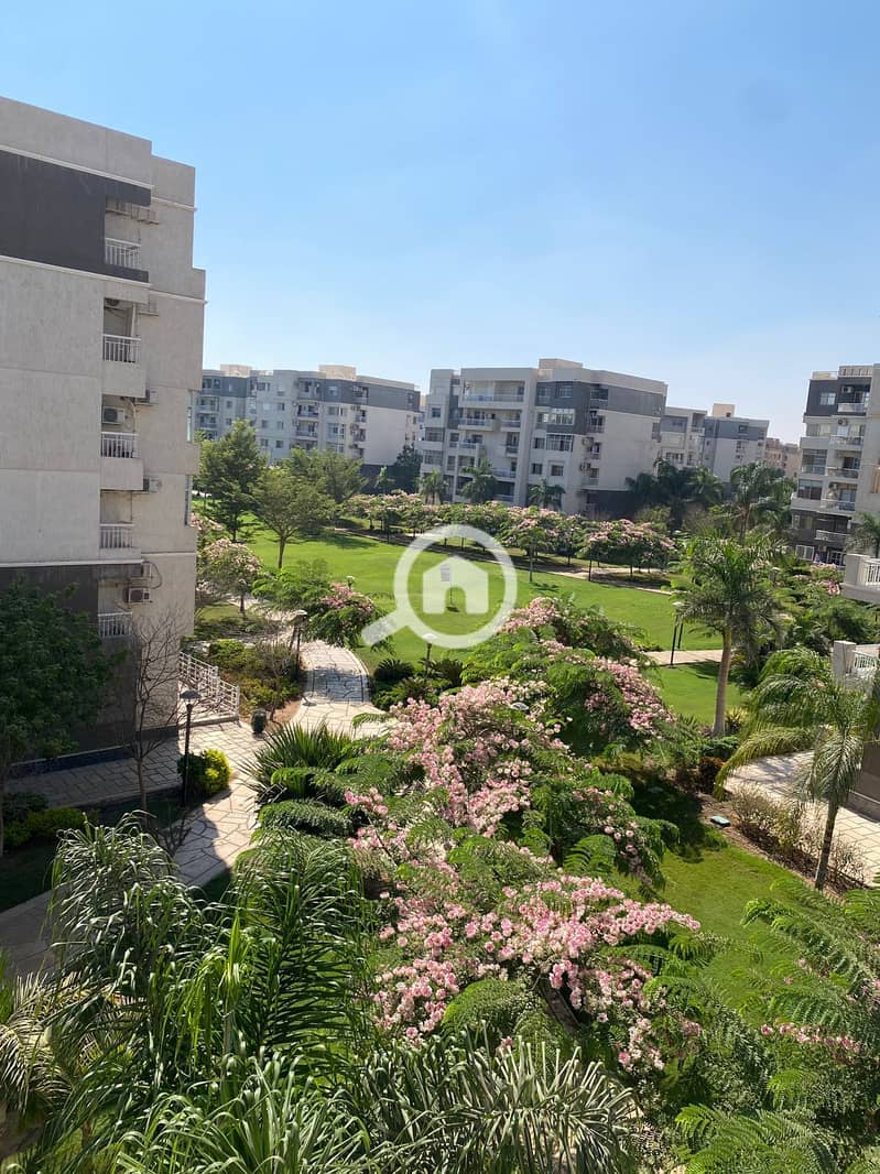 5 b1bce7b0-b6ba-442c-b94a-53d03e982481. jpg