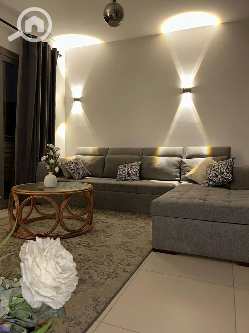 4 be93ead5-814f-42db-afe7-4e5b1413fcca. jpeg