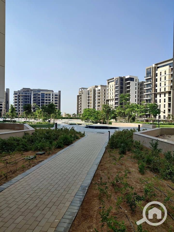 9 518332374_729360946507205_4936176727911397742_n. jpg