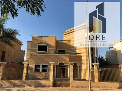 فیلا 5 غرف نوم للبيع في مدينة الشروق، القاهرة - 6308437d-e66f-4622-9fa5-cce7d1fcada1. jpg