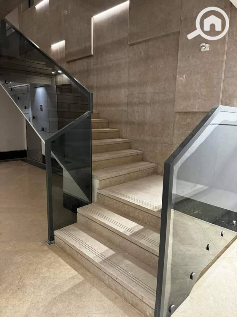 11 c9327358-c784-4a45-a592-4671fce1f868. jpg