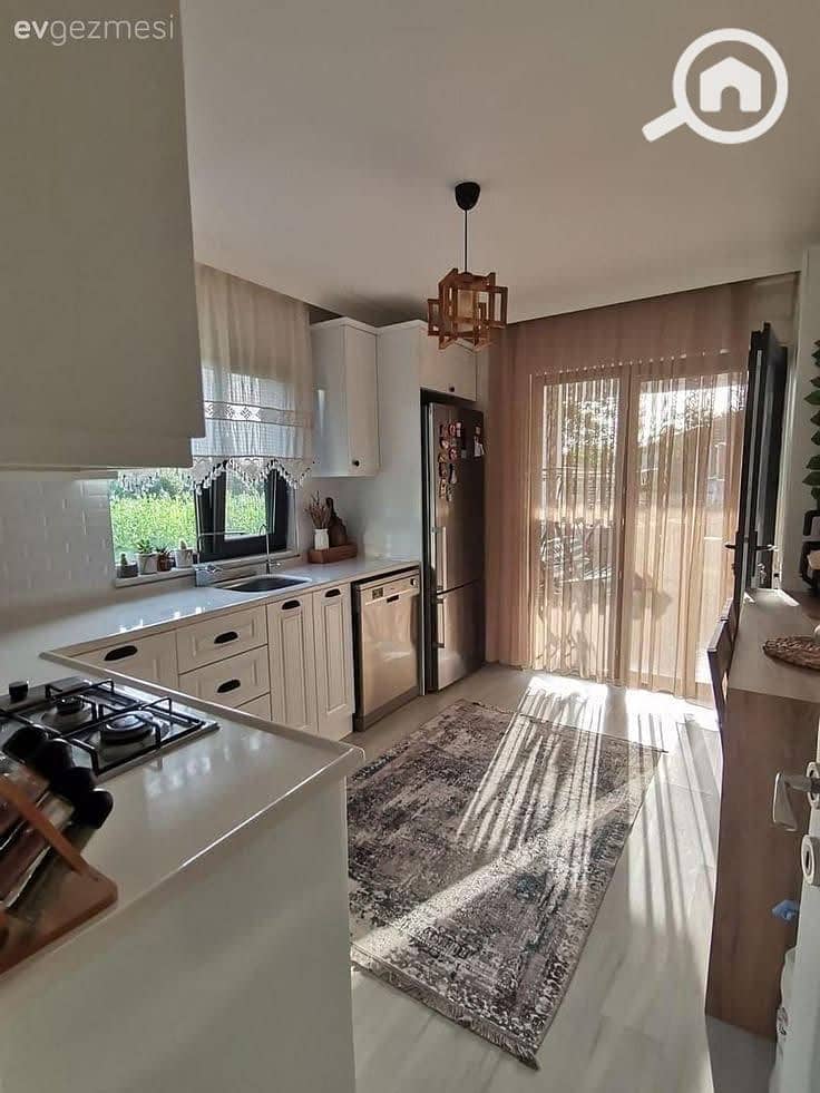 7 575f3bd8-99d8-43bc-920b-73a7a1ce76c7. jpg